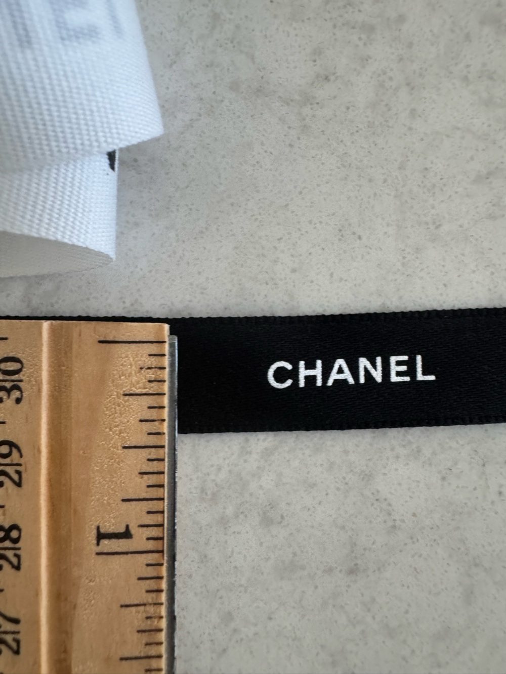 CHANEL White and Black Logo Ribbon Assortment - Picture 6 of 7